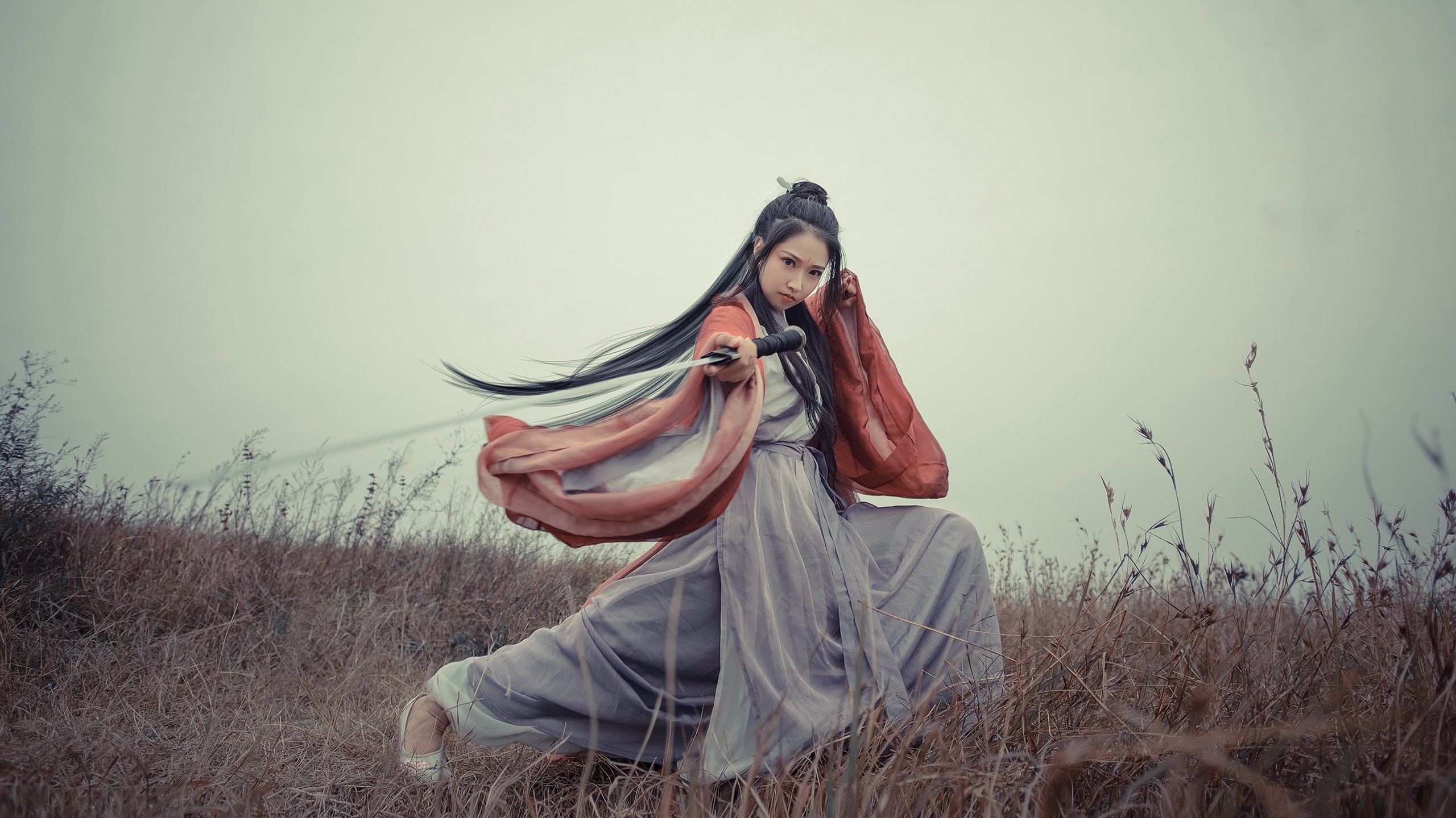 九游网页版官网-西甲：皇马在主场3-0完胜巴萨，榜首之争激烈爆发，皇马3-3巴萨