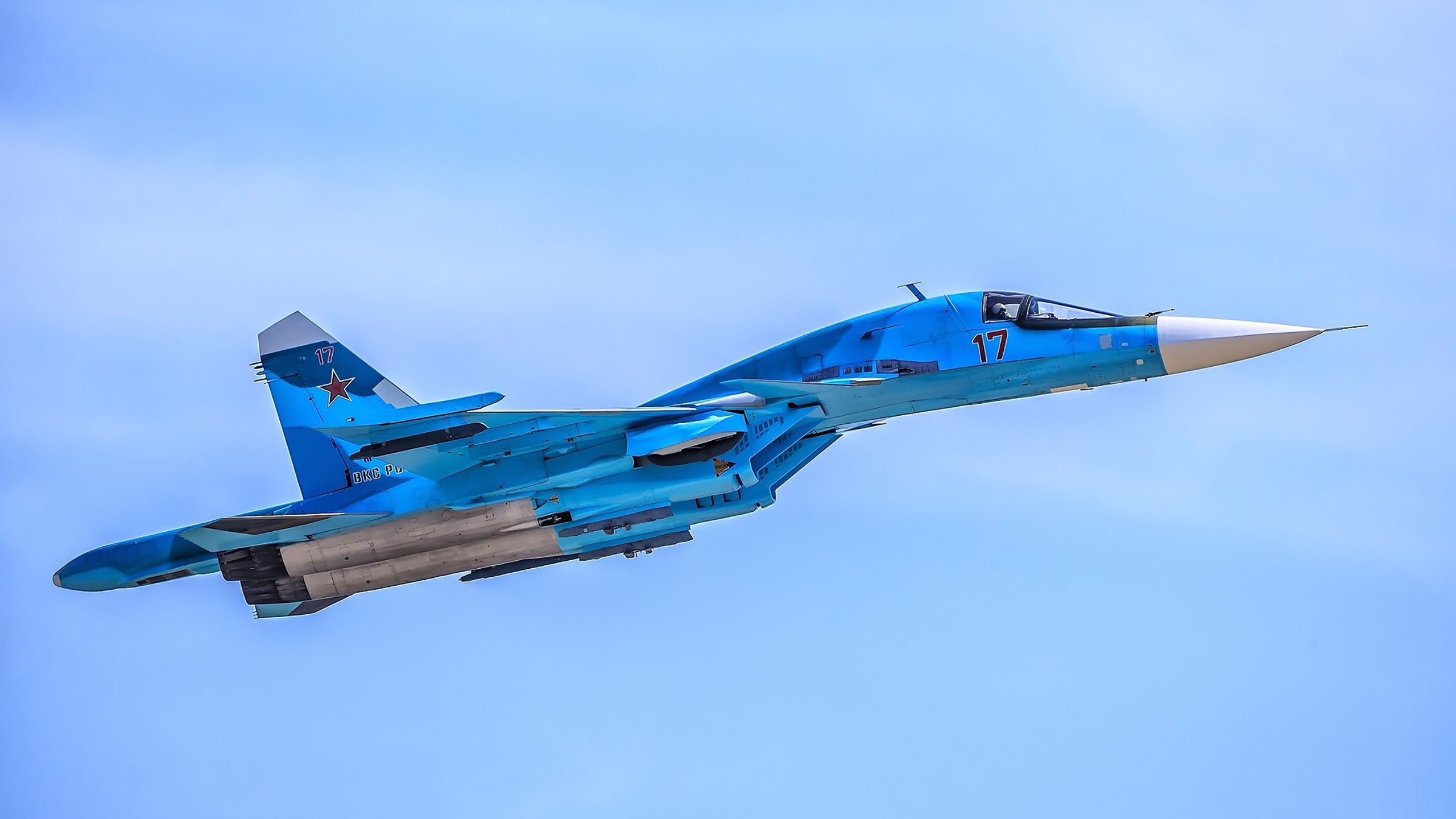 红军英勇作战,击败对手赢得胜利,英勇的红军战士粉碎了敌人的猖狂进攻