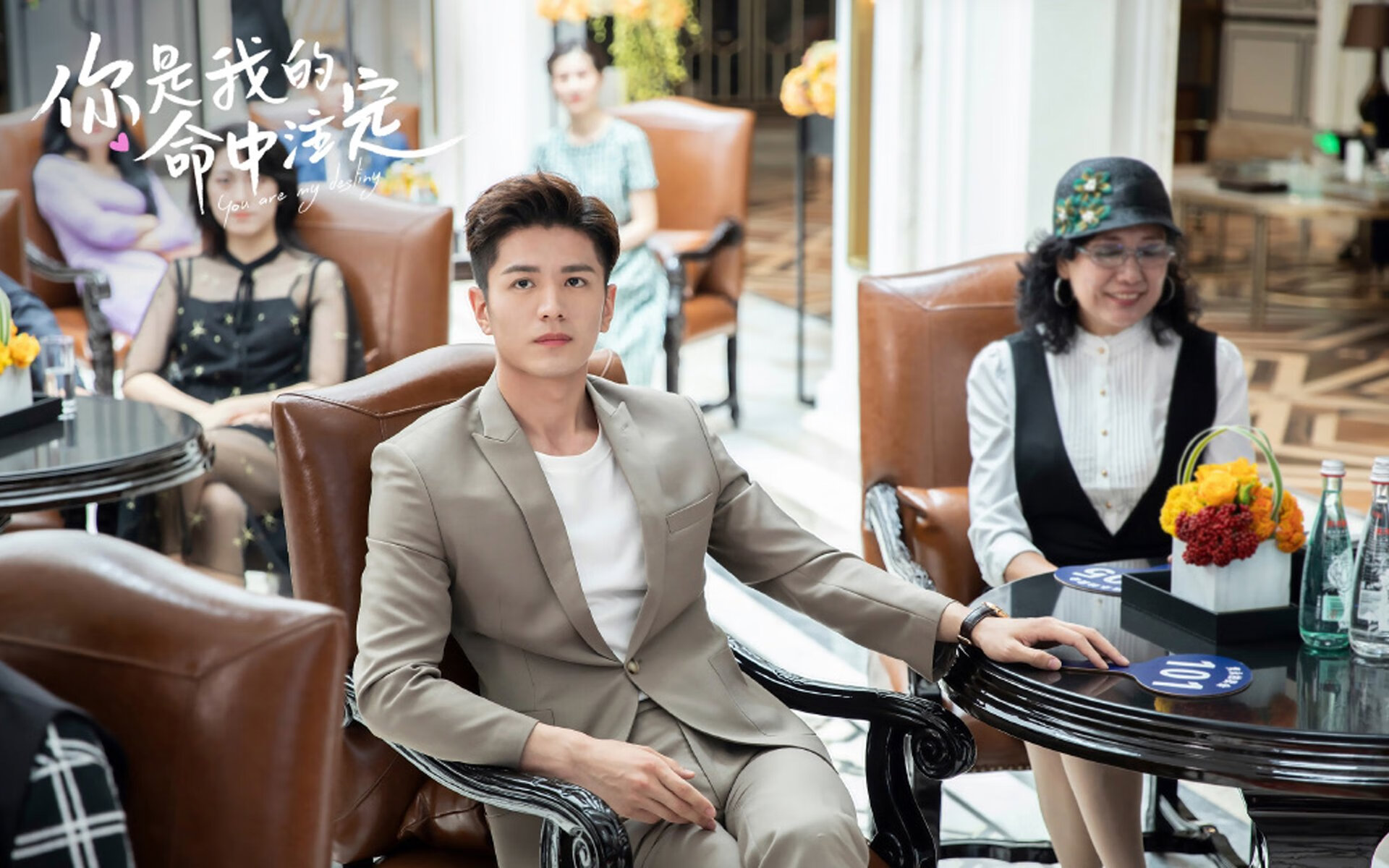 “高新区全民健身馆：壁球的秘密，击球背后是百秒的决战！”